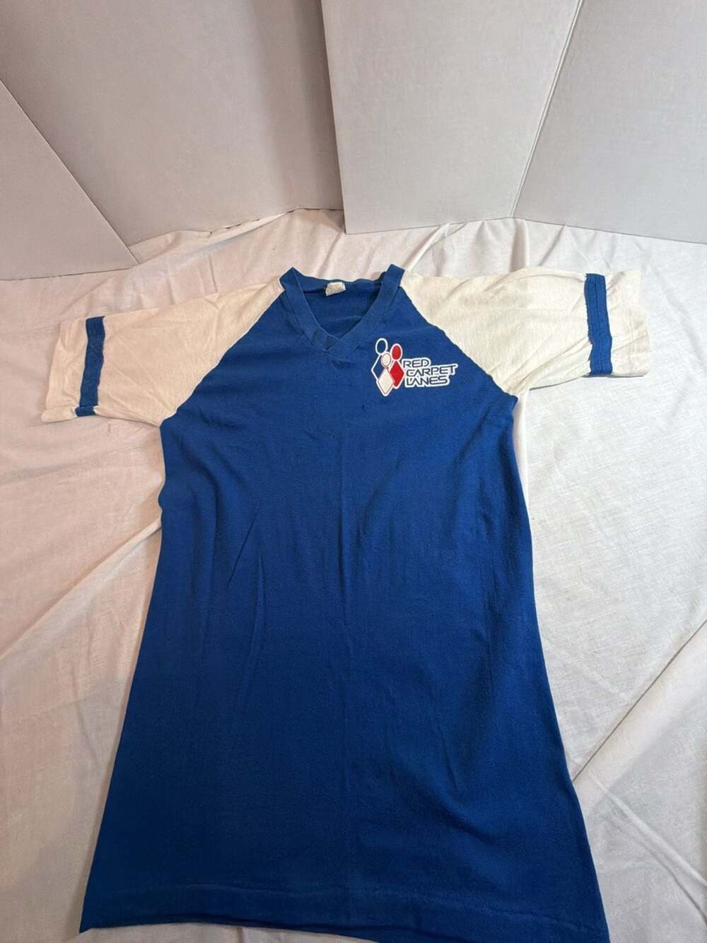 Vintage Velva Sheen Red Carpet Lanes Bowling Jersey Shirt Size M